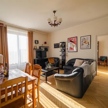Loggia Apartment *